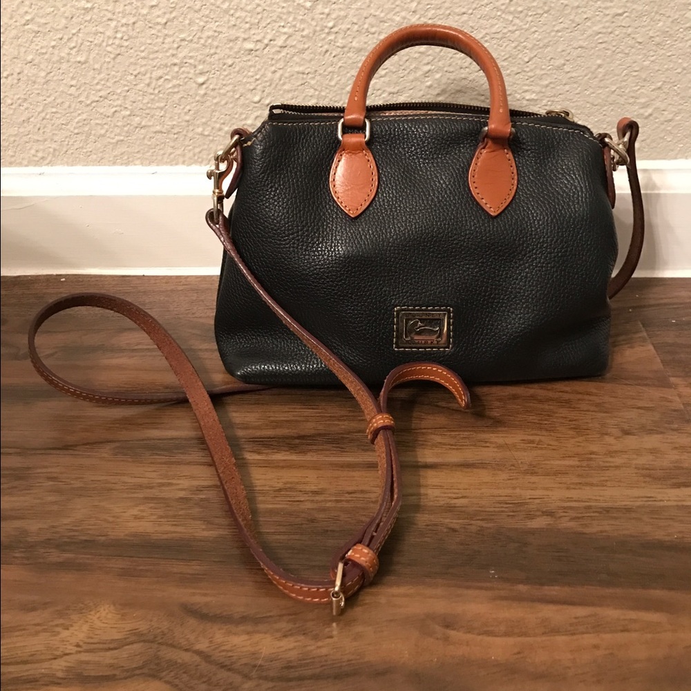 Dooney & Bourke Crossbody purse